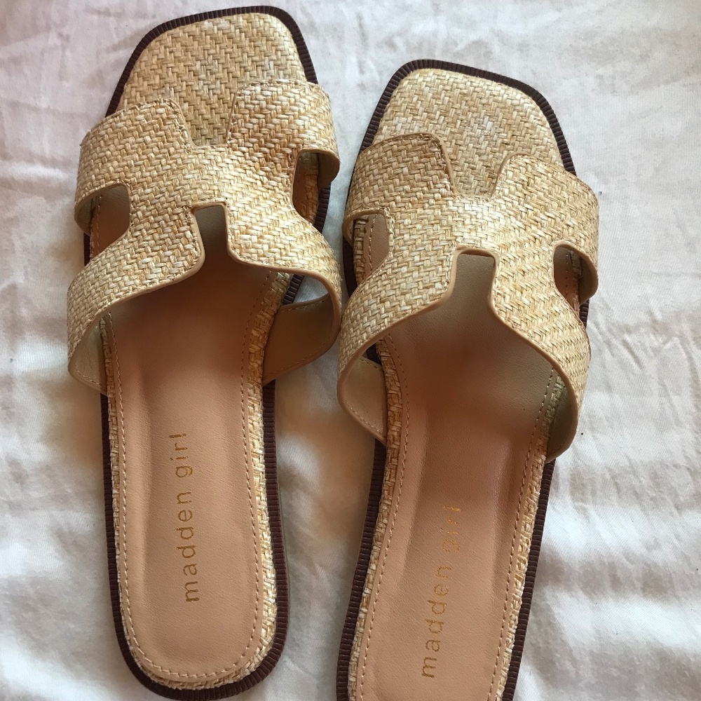 Madden Girl Haileyy Slide Sandal Blonde woven boho vacation Women’s size 6.5